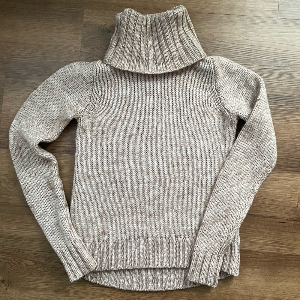 The Limited- Cozy Cream Turtleneck Sweater- Size XS